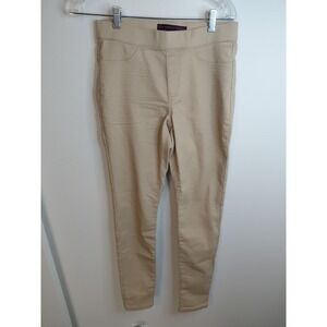 No boundaries khaki stretchy pull on pants size  Med.  Casual Boho Casual